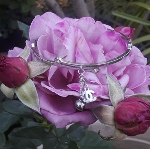 Silver Oval Hook Bangle